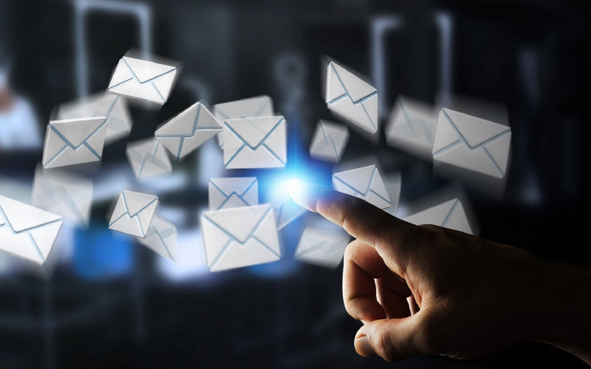 flying-email-525062410-ss-1920